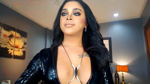 UrMajestyTyra online show from February 26, 2025, 12:38 am