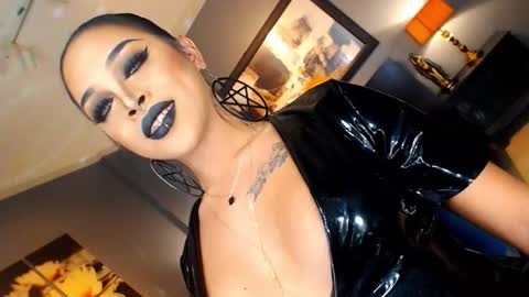 UrMajestyTyra online show from October 18, 2025, 2:14 am