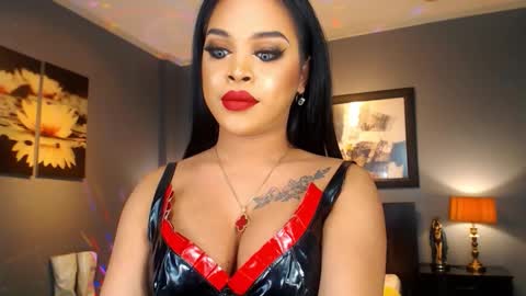 UrMajestyTyra online show from March 12, 2026, 2:50 am