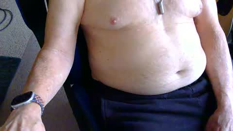 Snapshot of urmilkman chatting on February 1, 2026, 8:51 pm urmilkman online show from February 1, 2026, 8:51 pm