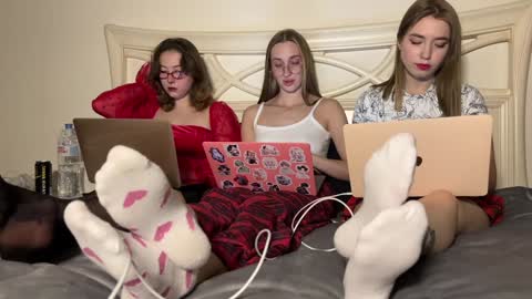 urmissalice online show from December 31, 2024, 2:25 pm