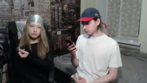 Snapshot of uroxygen chatting on May 28, 2026, 8:50 pm Mary online show from May 28, 2026, 8:50 pm