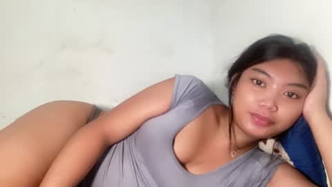 Snapshot of urpinay_sandra69 chatting on June 24, 2026, 2:43 am urpinay_sandra69 online show from June 24, 2026, 2:43 am