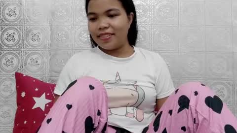 Snapshot of urpinaygirl69 chatting on June 27, 2026, 1:17 pm urpinaygirl69 online show from June 27, 2026, 1:17 pm