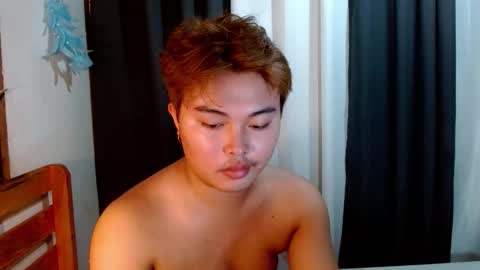 urpinoyjohnx online show from September 15, 2025, 1:33 pm