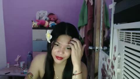 hi im kim online show from October 30, 2025, 11:44 am