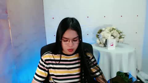 Snapshot of urpretty_nix chatting on March 9, 2025, 10:19 pm Nix online show from March 9, 2025, 10:19 pm