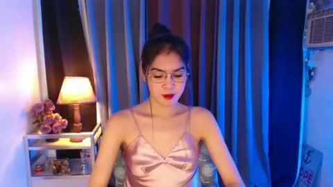 Snapshot of urpretty_nix chatting on November 4, 2025, 10:03 am Nix online show from November 4, 2025, 10:03 am