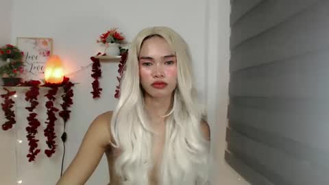 ursandra_xx online show from February 13, 2025, 7:31 pm