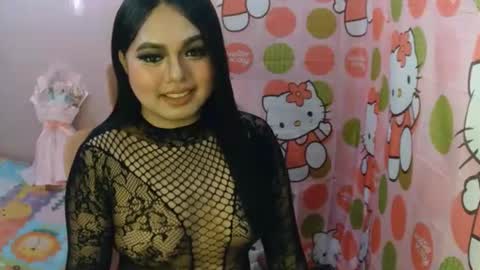 maxie online show from December 1, 2025, 11:04 am