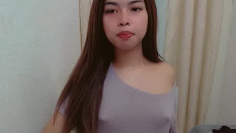 Snapshot of urslutty_jasmine chatting on May 22, 2026, 6:24 pm jasmine online show from May 22, 2026, 6:24 pm