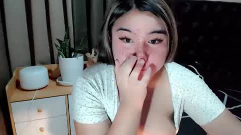          online show from February 9, 2025, 3:22 am