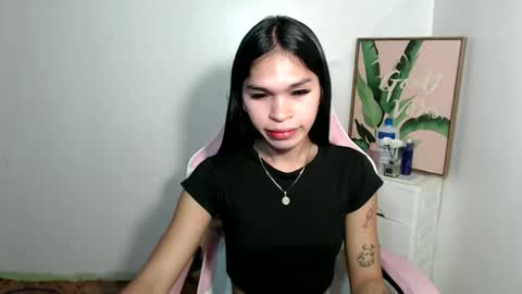 ursweet_zeviixx online show from September 12, 2025, 11:10 am