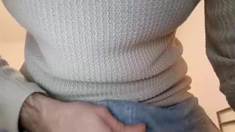 ursweetdreamx online show from November 30, 2025, 5:06 pm