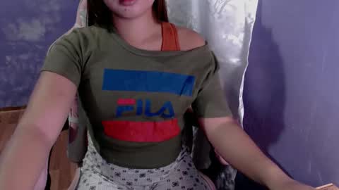 Snapshot of urwildslutty17 chatting on November 22, 2025, 12:53 am urwildslutty17 online show from November 22, 2025, 12:53 am