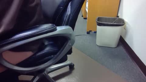 useemie online show from February 17, 2026, 12:18 am