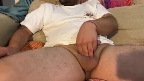 user1990jr online show from December 30, 2024, 3:47 am