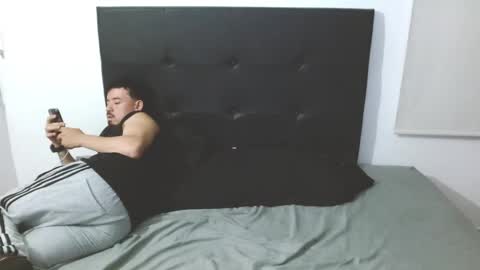 useronlypurple777 online show from October 31, 2025, 12:33 am