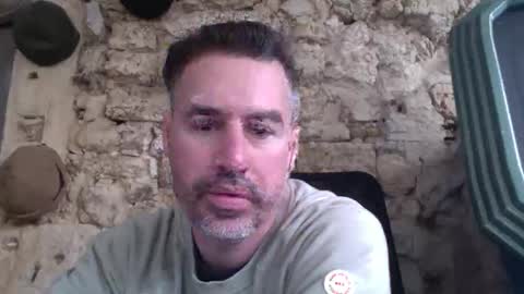 utraharcock online show from April 27, 2026, 11:52 am