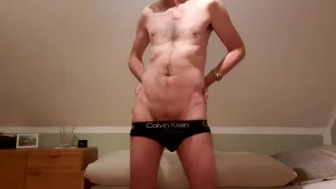 UWE online show from November 20, 2025, 7:46 pm