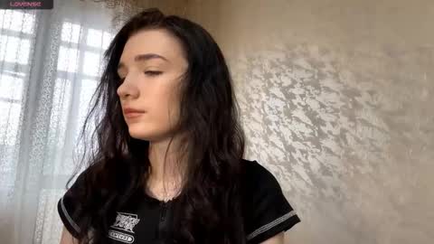 Lisi online show from March 5, 2026, 11:28 am