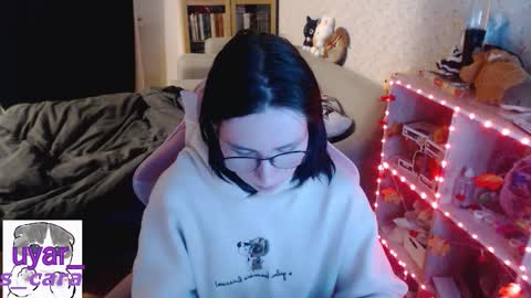 Cara online show from November 6, 2025, 4:41 pm