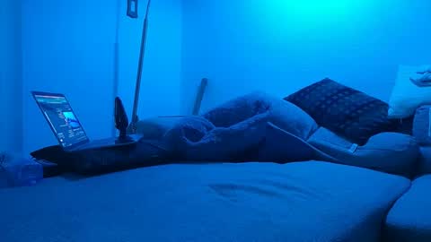 Rikki Stormgren online show from October 28, 2025, 12:47 am