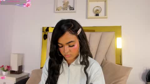 vahioleth  online show from February 20, 2026, 3:47 am