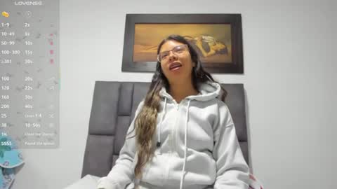 Snapshot of vahiolet_smith chatting on June 25, 2026, 3:06 am Vahiolet smith online show from June 25, 2026, 3:06 am
