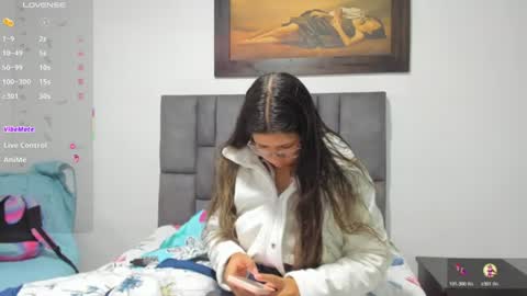 Snapshot of vahiolet_smith chatting on July 10, 2026, 12:30 pm Vahiolet smith online show from July 10, 2026, 12:30 pm