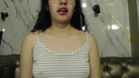 Vainilla online show from September 9, 2025, 2:11 am