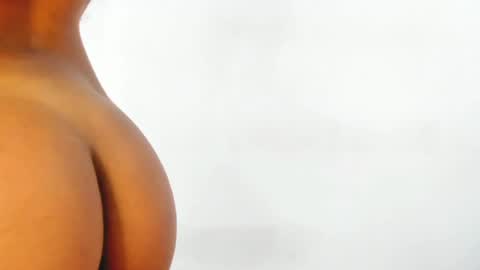 Vaiolet  online show from February 14, 2025, 10:47 pm