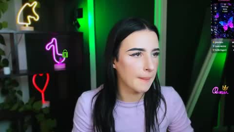 vaiolet_lovely online show from April 21, 2026, 1:42 am
