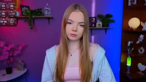 vaiolet_lovely online show from April 29, 2026, 5:22 am