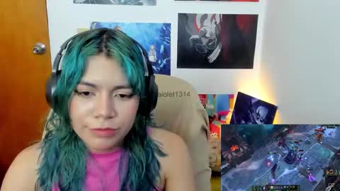 Vaiolet1314 online show from November 14, 2025, 4:33 am