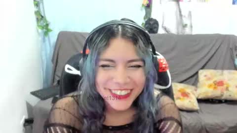 Vaiolet1314 online show from March 6, 2026, 2:19 am