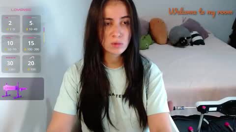 valentina online show from February 12, 2026, 3:45 am