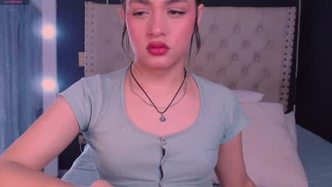 Snapshot of valen_thompson chatting on January 15, 2025, 11:51 pm IG-valen mendoza99  twitter valenthompson99 online show from January 15, 2025, 11:51 pm