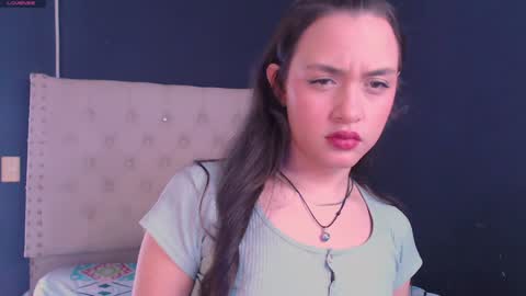 Snapshot of valen_thompson chatting on February 6, 2025, 11:37 pm IG-valen mendoza99  twitter valenthompson99 online show from February 6, 2025, 11:37 pm