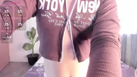 IG-valen mendoza99  twitter valenthompson99 online show from May 27, 2026, 7:22 pm