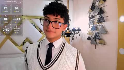 Snapshot of valentin0_3 chatting on October 23, 2025, 11:53 am Valentin0 online show from October 23, 2025, 11:53 am