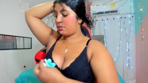 Snapshot of valentina_0_ chatting on February 15, 2025, 4:14 am Valentina online show from February 15, 2025, 4:14 am