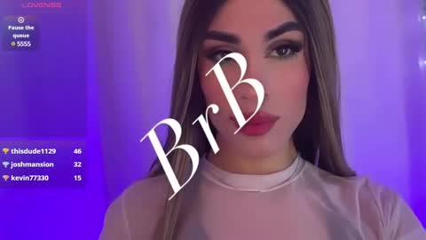 Snapshot of valentina_gaviria_ chatting on December 15, 2024, 8:19 am VALENTINA GAVIRIA online show from December 15, 2024, 8:19 am