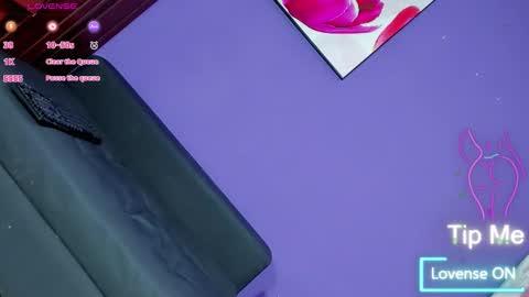 valentina_horny777 online show from October 1, 2025, 11:33 pm