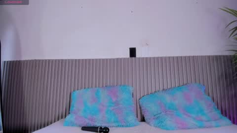 Valentina online show from April 18, 2026, 7:58 pm