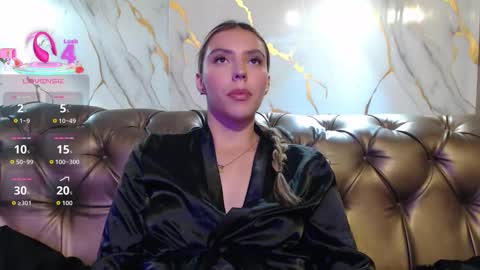 Snapshot of valentina_red18 chatting on September 18, 2025, 4:53 pm Valentina online show from September 18, 2025, 4:53 pm