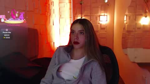 Snapshot of valentina_red18 chatting on November 14, 2025, 5:00 pm Valentina online show from November 14, 2025, 5:00 pm