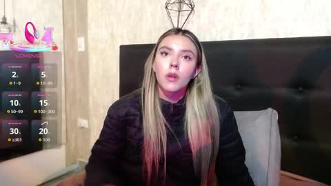 Snapshot of valentina_red18 chatting on February 18, 2026, 4:58 pm Valentina online show from February 18, 2026, 4:58 pm