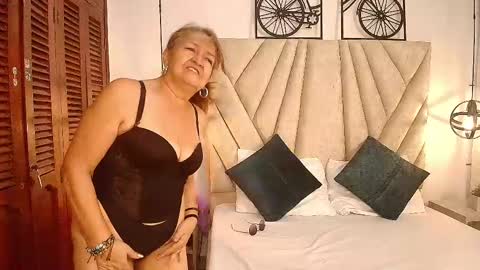 Ana online show from March 5, 2025, 7:27 pm
