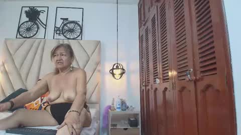 Ana online show from March 11, 2025, 11:04 pm